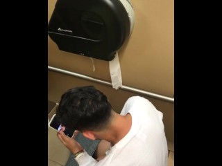 Colombian latino lover, jerking off in the college bathroom