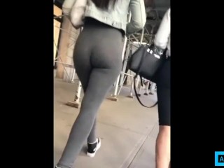 Perfect candid ass teen with tight leggings