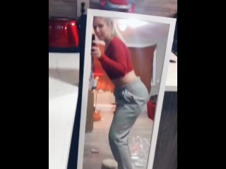 Sexy Tik Tok teen shakes ass while dancing